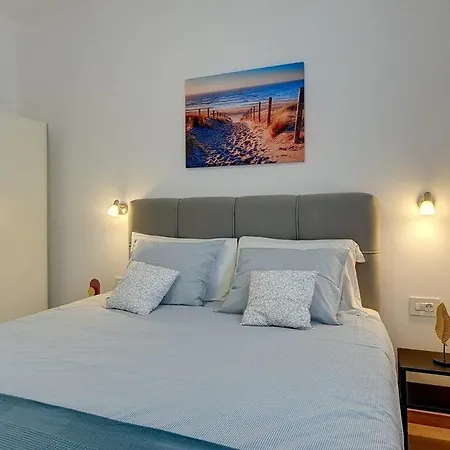 Apartament Vala