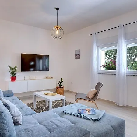 Vala Apartament *