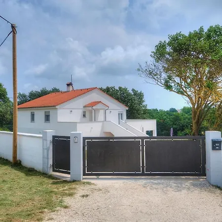 Vala Appartement Ližnjan